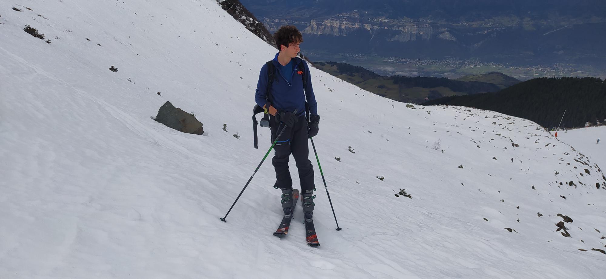 EpFvtrfsrUbkcpvM90CkdRbyLU9UUMJlL6U25YOPTNk-2048x944