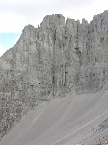 Falaise au dessus du pierrier