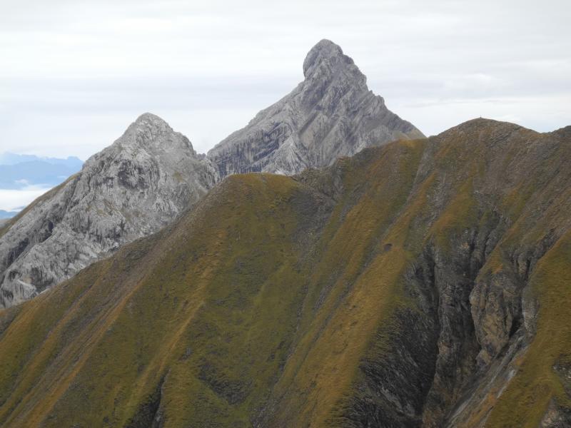 Fleuri, Charvet et Pointe Percée