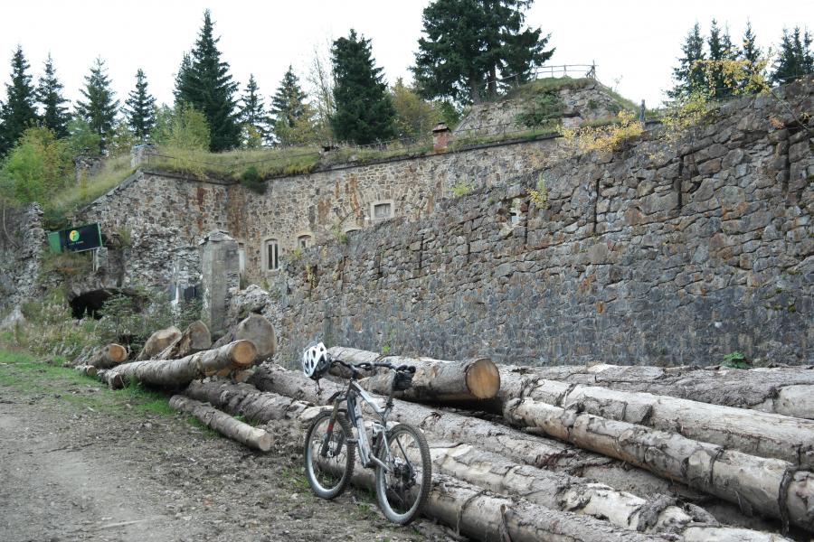 Fort MontGilbert - coté pile.