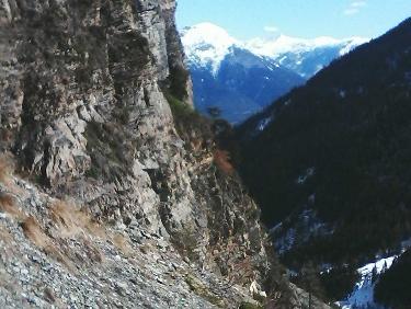 fin - aval de la vire pour retourner au ravin pentu