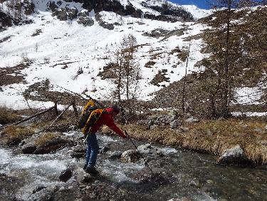 Franchissement du torrent de Chichin vers 1930m