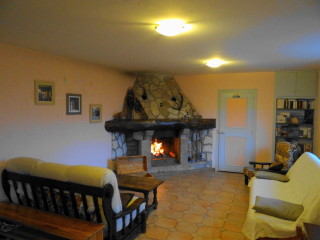 le salon du gîte des Rimets