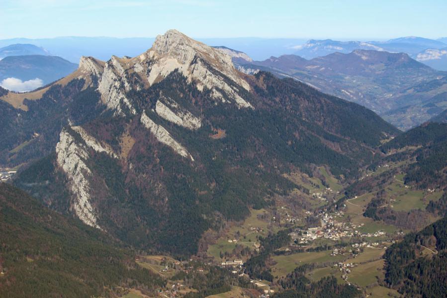 grand et petit Som depuis Chamechaude