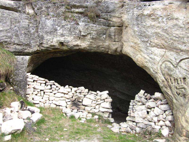grotte du Châtelard