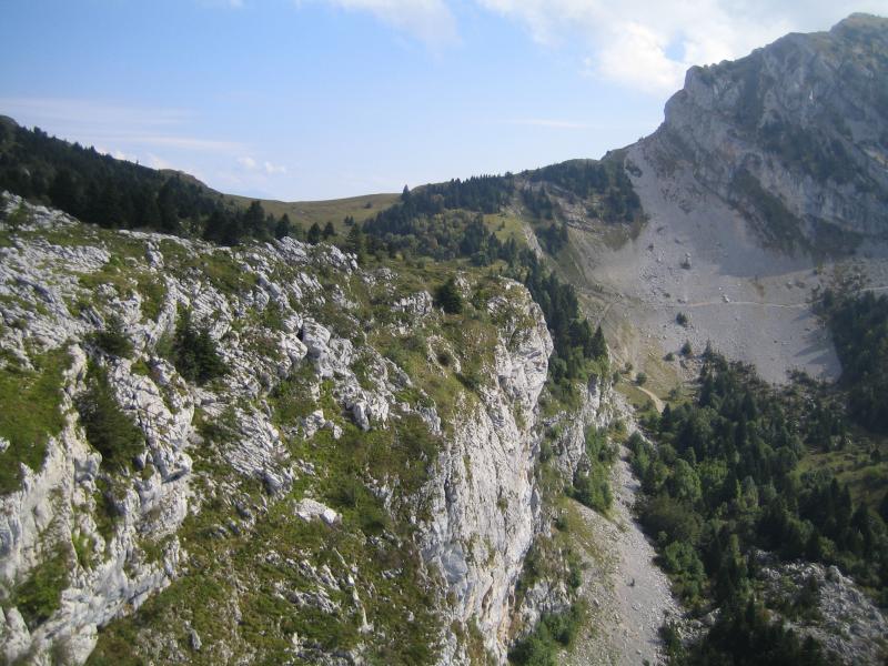 il va falloir penser a se barrer...