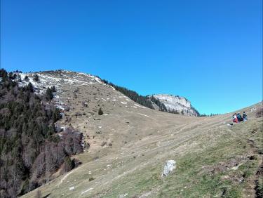 Immense est le monde