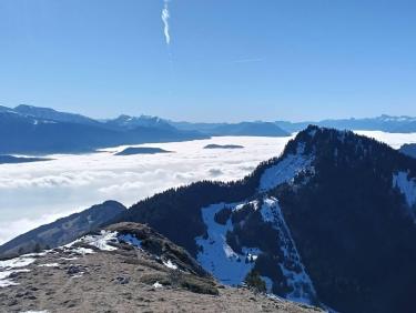 Immense est le monde