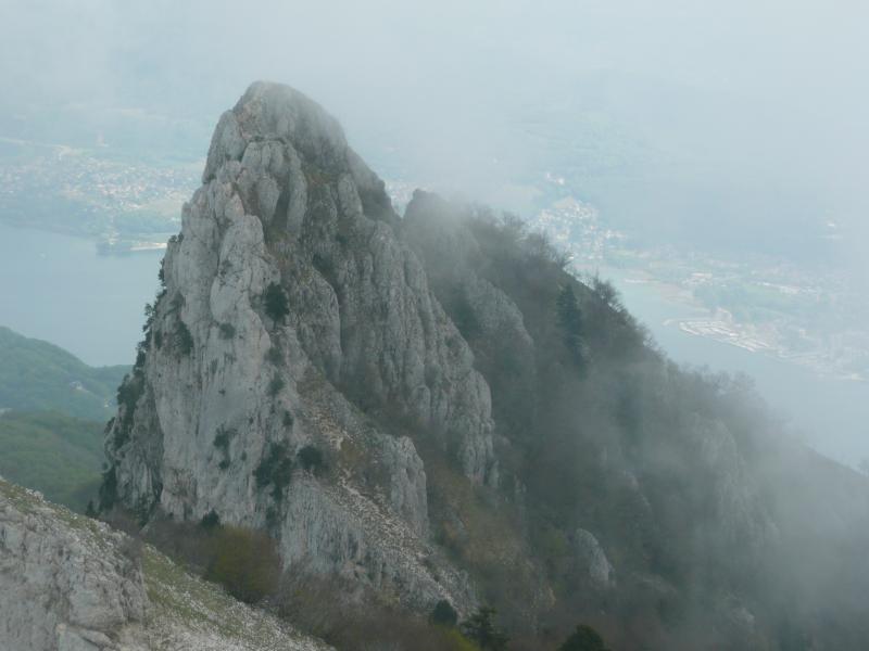 La Dent du Chat 1390 m