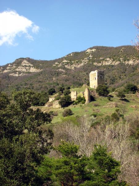 La Tour d'Alençon et le sommet en arriére plan.