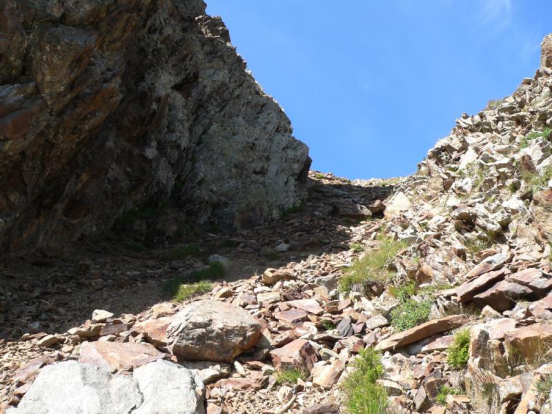 La raide sortie du col de la Colombière