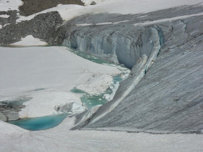 Lac glacière au pied du mont séti