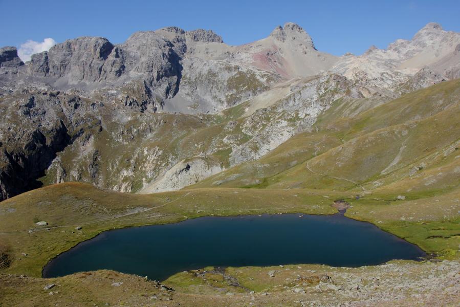 Lac à l'est du Lac des Crouserocs