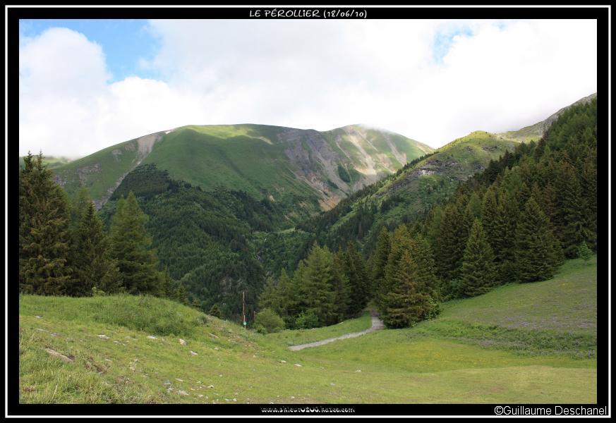 Le Pérollier depuis le parking
