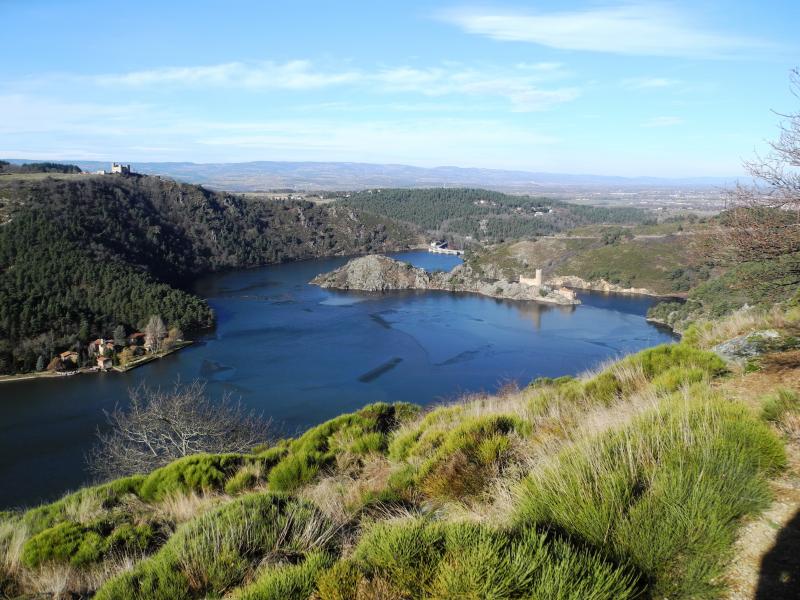 Le lac bien rempli 