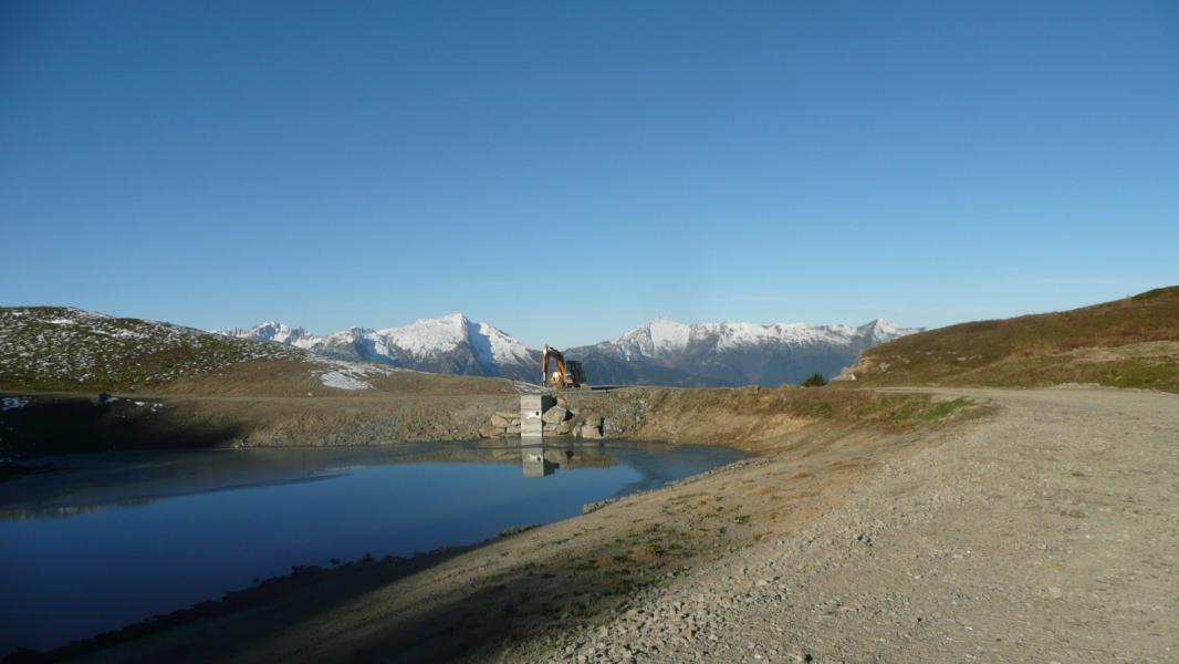 Le lac de Bozon en chantier, c'est pas palace!