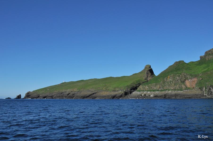 Le pont reliant Mykines a Mykinesholmur