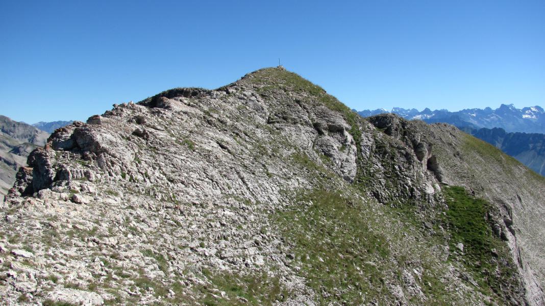 Le sommet vu du bout de la crête.