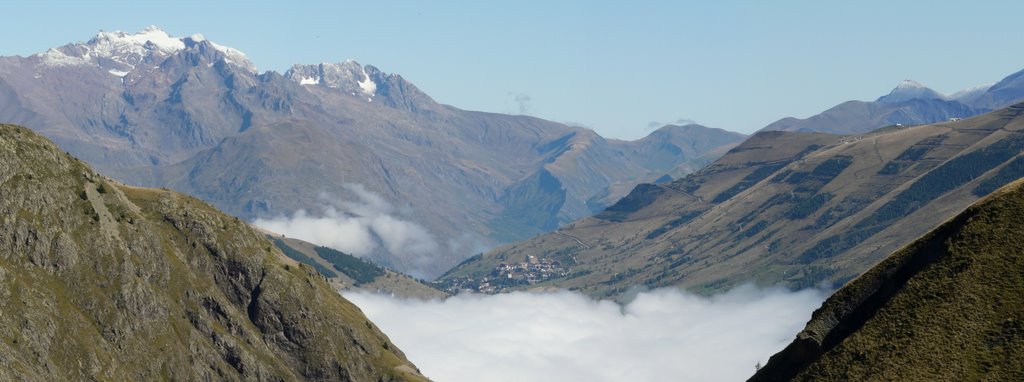 Les 2 alpes depuis le col de la Muzelle