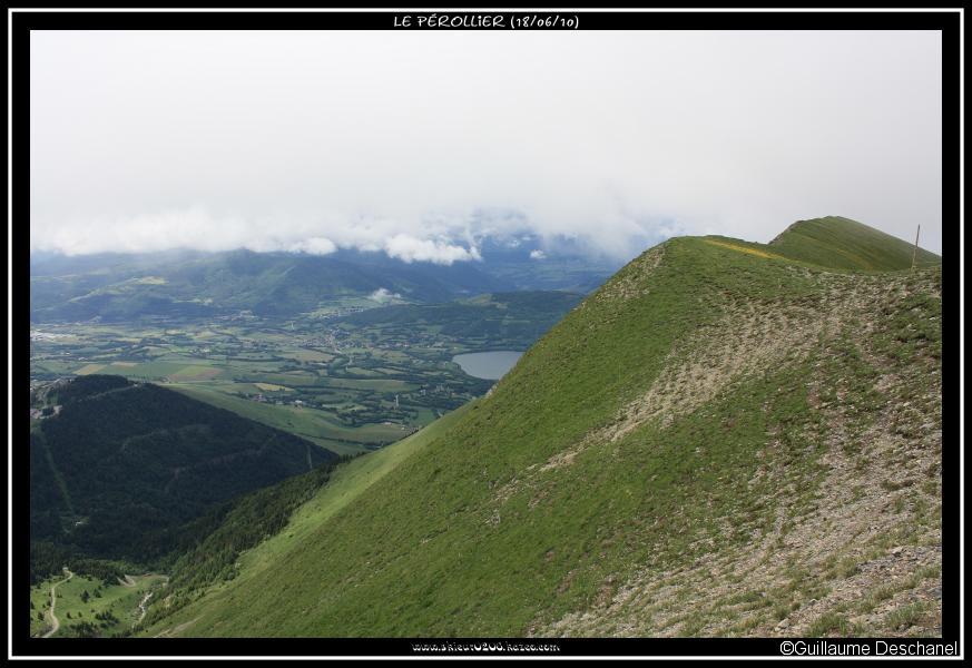 Les crêtes sous le pérollier