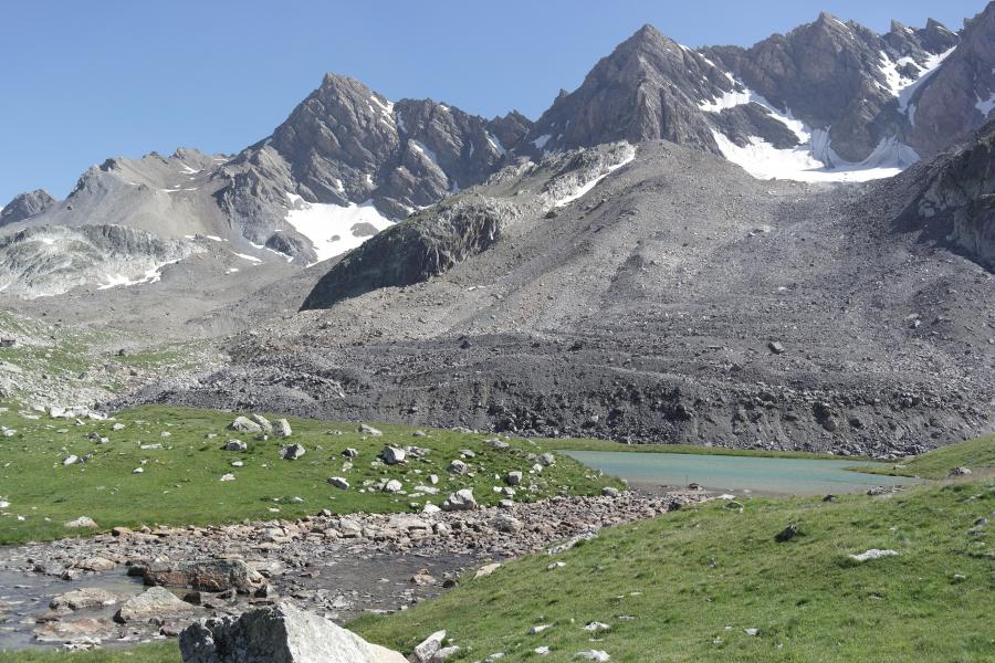 Les fameux glaciers rocheux du Marinet
