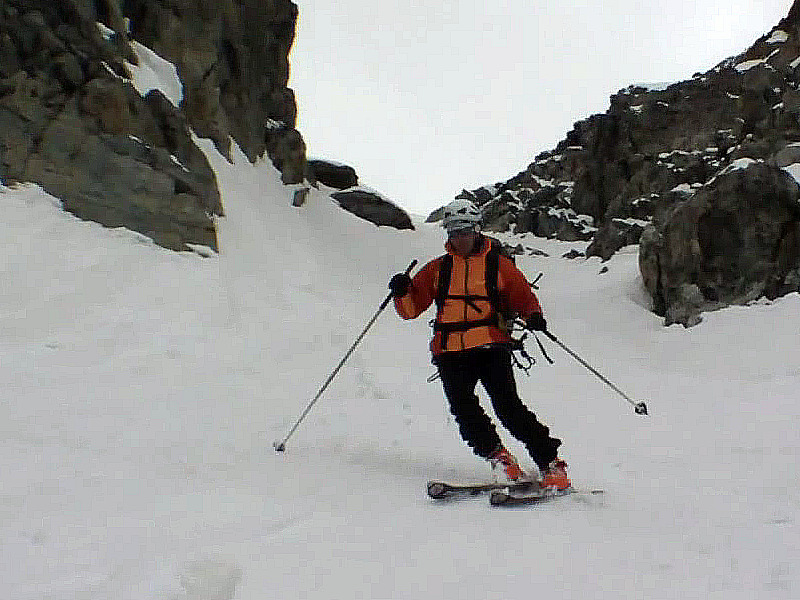Luc dans le couloir liason