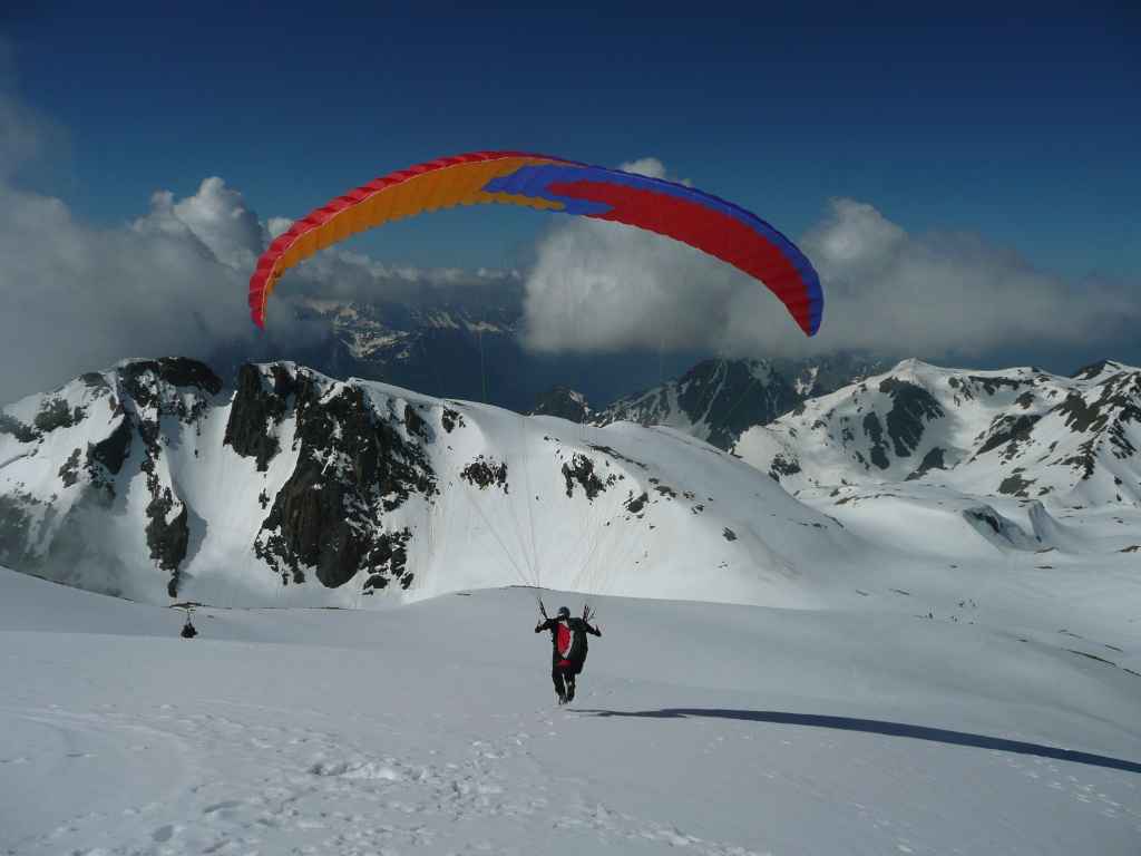 Luc décolle de la Croix de Belledonne