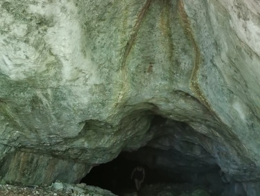 L entrée de la 1ere grotte