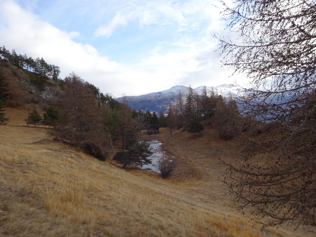 La combe et l'Ã©tang de Rousson