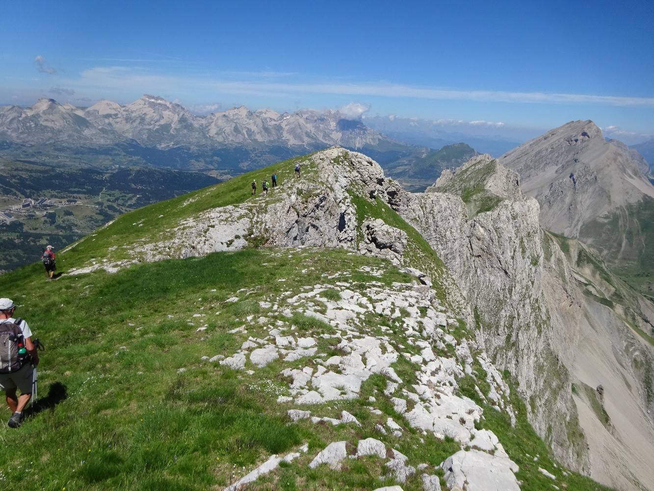 La crÃªte au nord du sommet de Raz de Bec