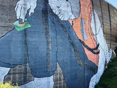 La fresque sur la digue, cÃ´tÃ© amont