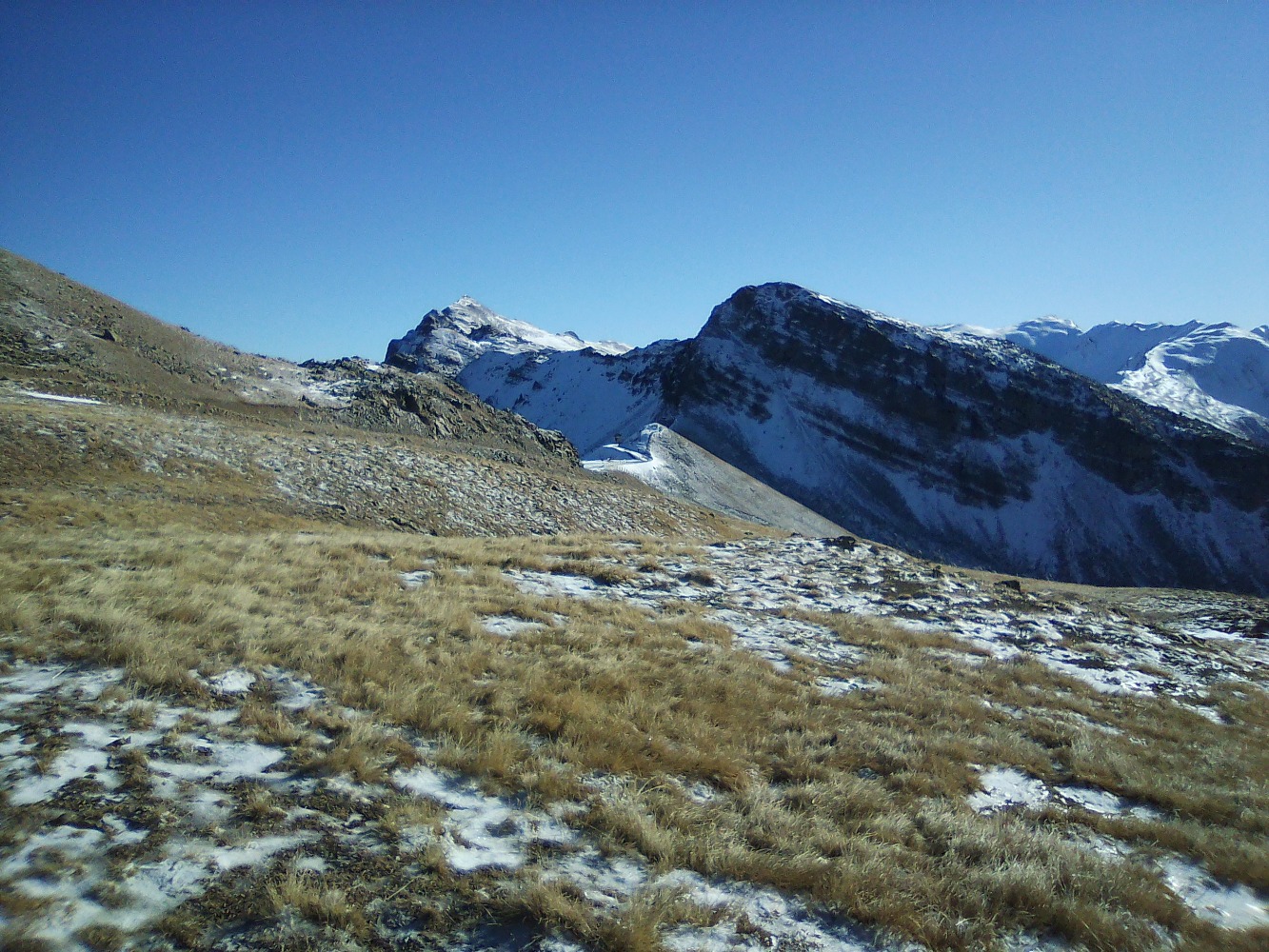 la pointe de l'Eyssina , Ã  G