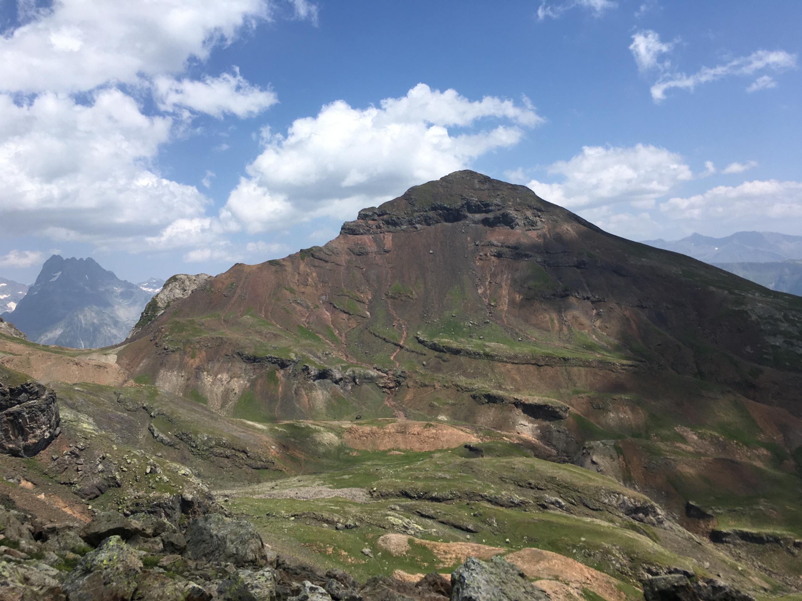 La belle pyramide du Puy des Pourroys