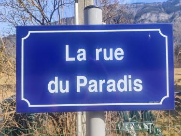 La rue du Paradis  (Villard Notre Dame)