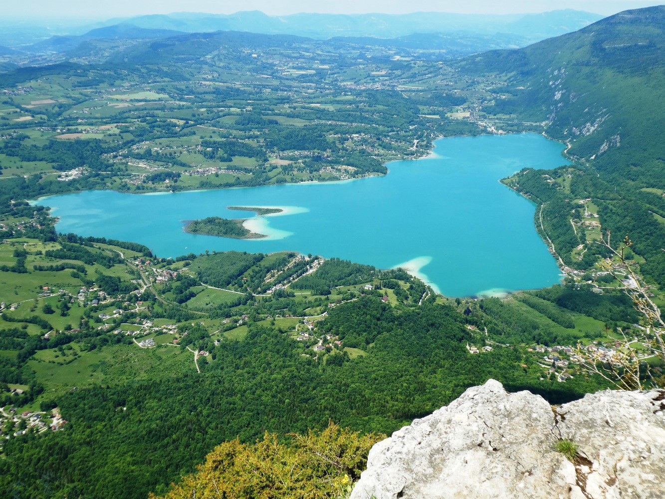 Le Lac