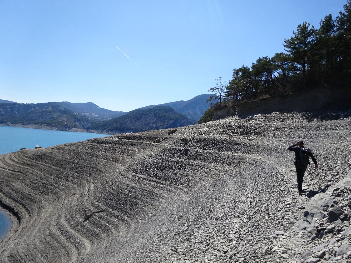 Lac de Serre-PonÃ§on Ã  l'est de la GlaisonniÃ¨re