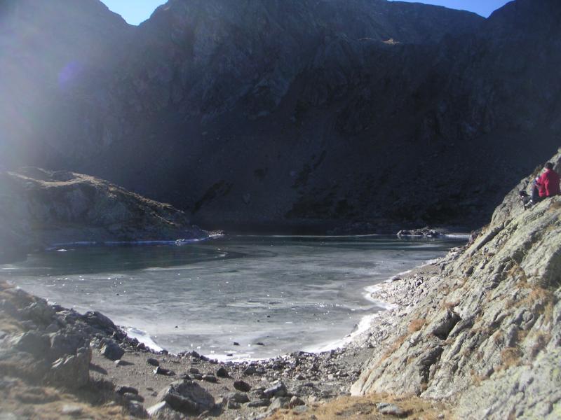 lac du Crozet en partie gelé
