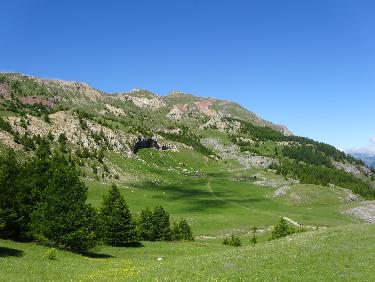 Le cirque de Morgon avec le pic de Morgon au fond