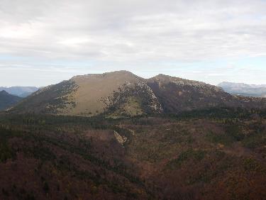 Le Duffre et la Pyramide vus du sommet du serre de la Bouisse