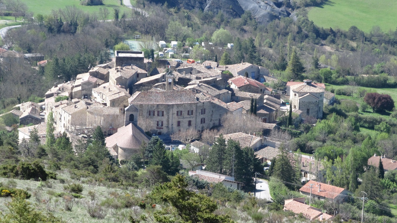 Le Fourchat depuis Rosans, retour par la montagne de l'Archier et le GR91