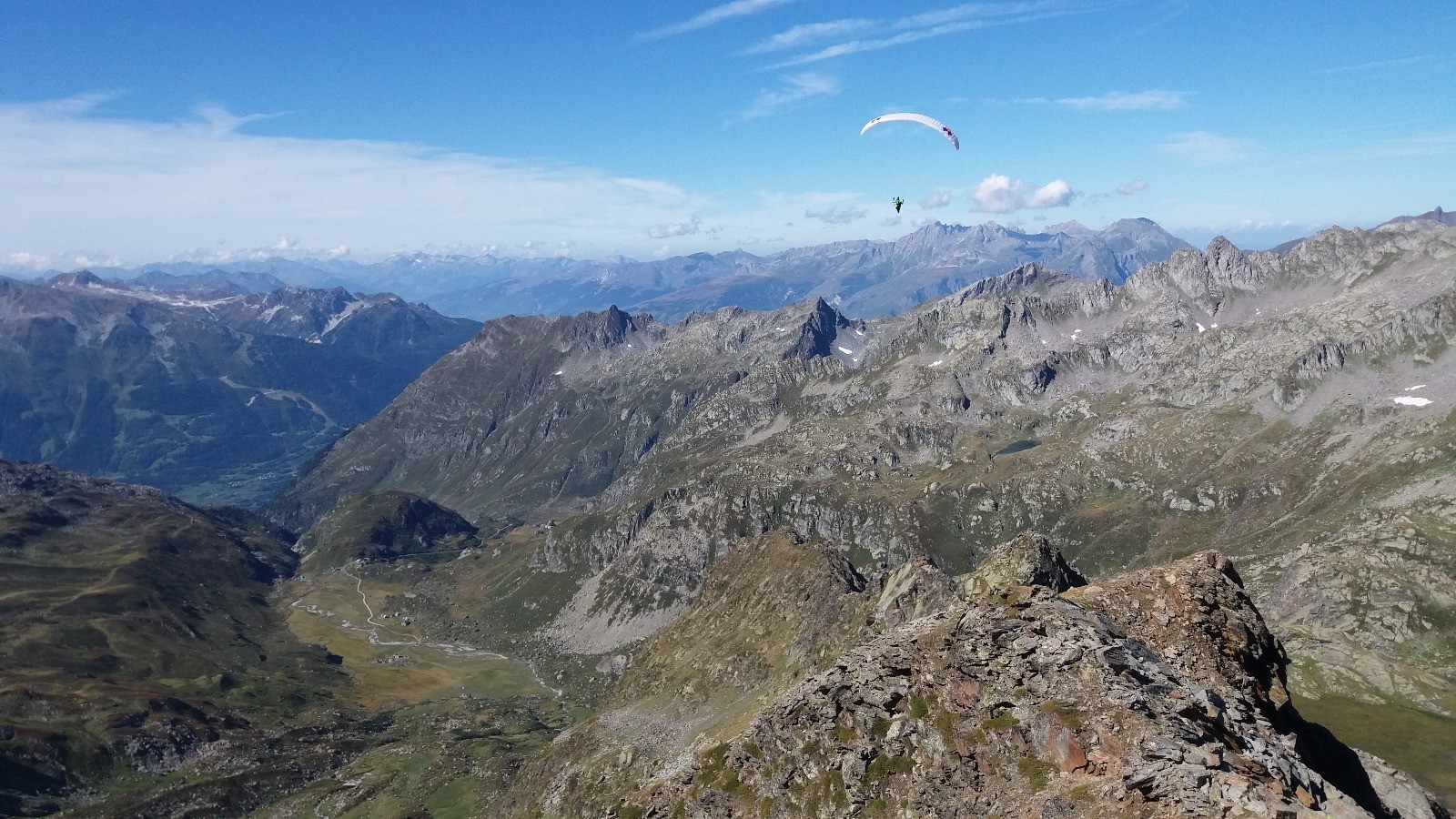 Le Noeud des Vedettes (Noeud au singulier svp)