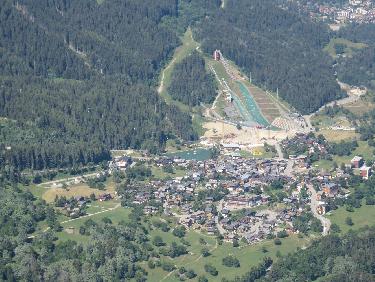 Le Praz et le tremplin olympique