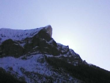 le soleil se couche derriÃ¨re Le Pelve , Ã  la descente