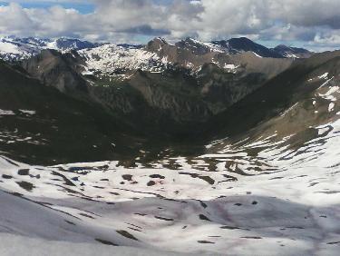 le vallon de la RabiÃ¨re avec la tÃªte du Couleau  jusqu&apos;Ã  la tÃªte de vautisse; au 2e plan , massif du pelvous