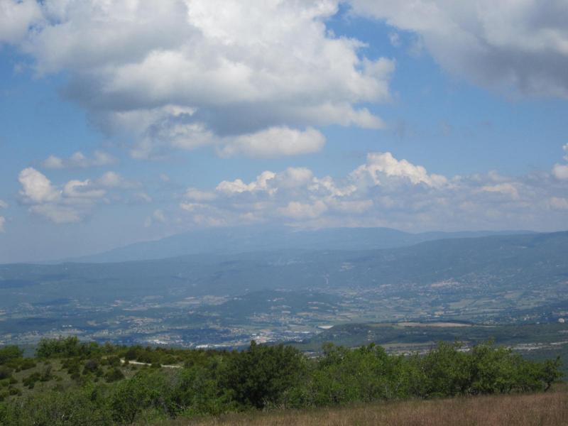 le Ventoux a encore un chapeau