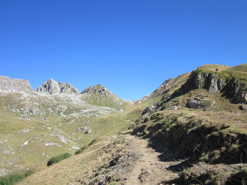 le col Rosset au fond