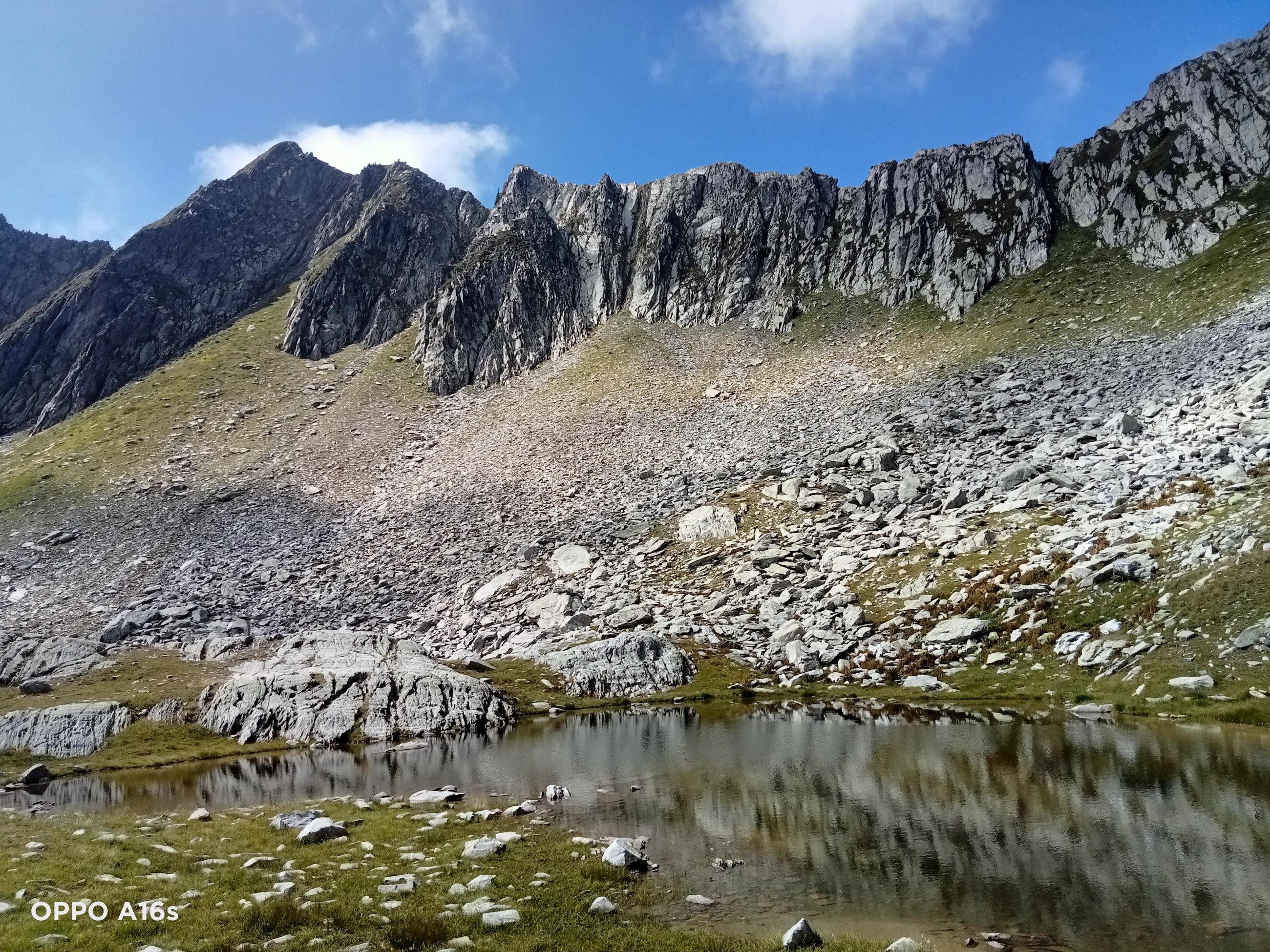 Le lac de Freydon sous la Pointe de Colomban