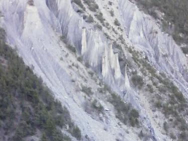 les "Demoiselles CoiffÃ©es" sur le versant Sud