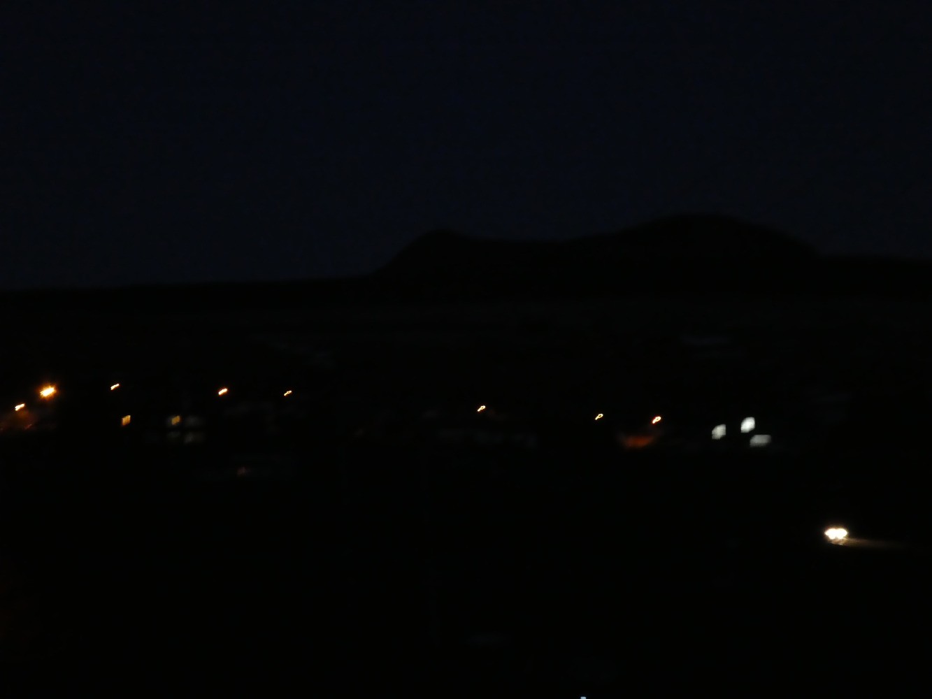 les Estables et le MÃ©zenc by night