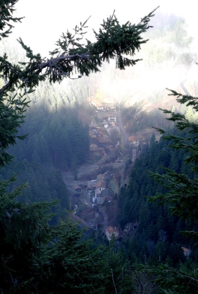 les Scies depuis le rocher du Chirat (1)